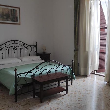 Casa Resci - Dimora Del 1884 Bed and Breakfast Tricase Buitenkant foto